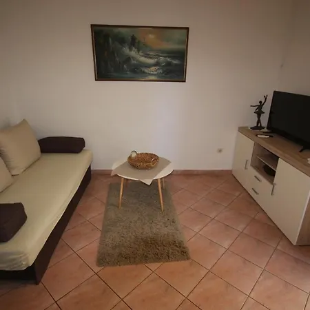 Appartement Cosy 5min To Mirela Borik
