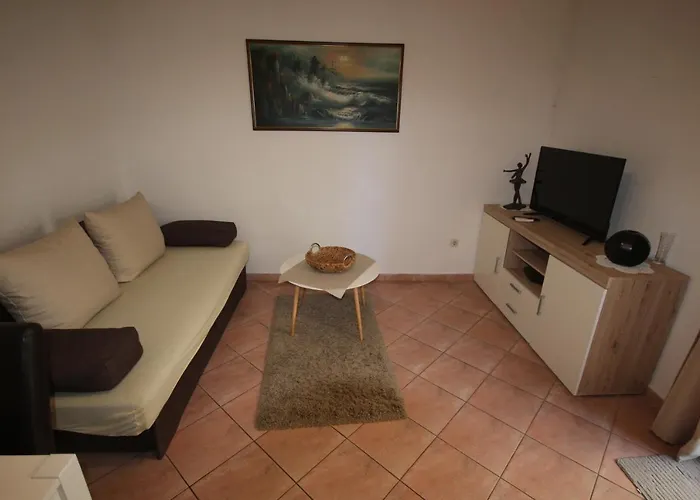公寓 Cosy 5min To Mirela Borik